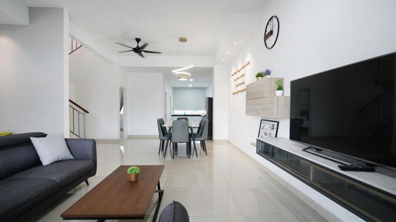 Desaru Home Feel Theme By Joyfully 13M1 Luaran gambar